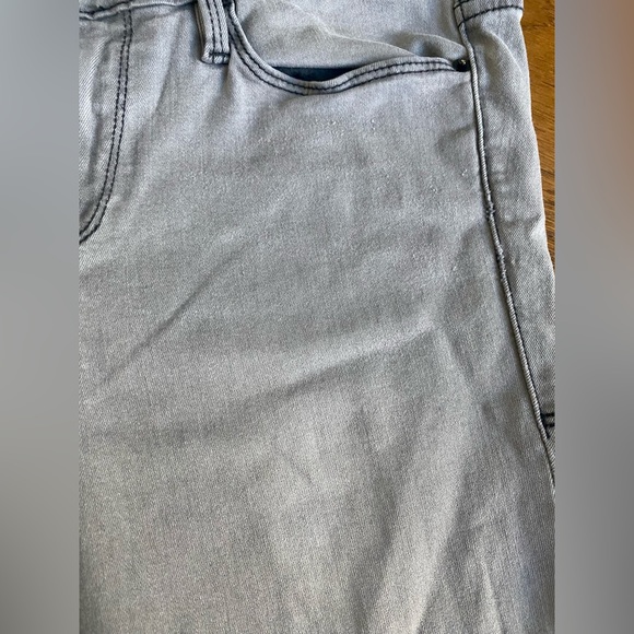 FRAME Le Skinny de Jeanne Crop Jeans; Light Grey - Size 29 - Picture 5 of 6